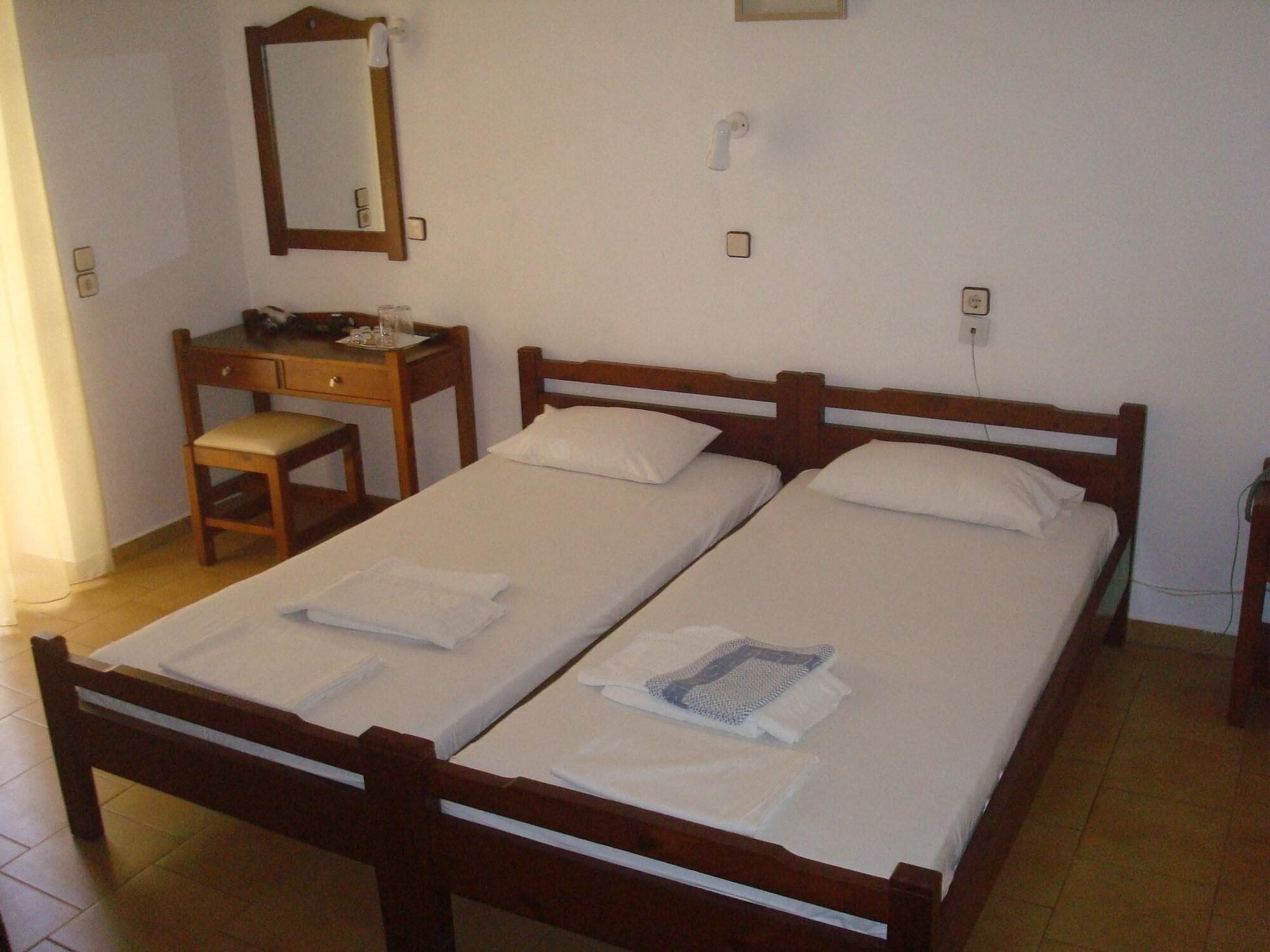 Hotel Aghas Paleochora Exterior photo