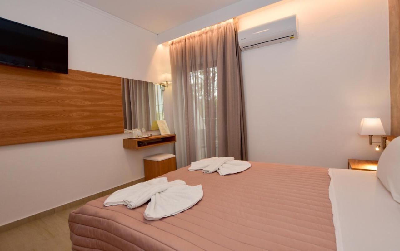 Hotel Aghas Paleochora Exterior photo