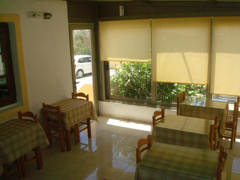 Hotel Aghas Paleochora Exterior photo
