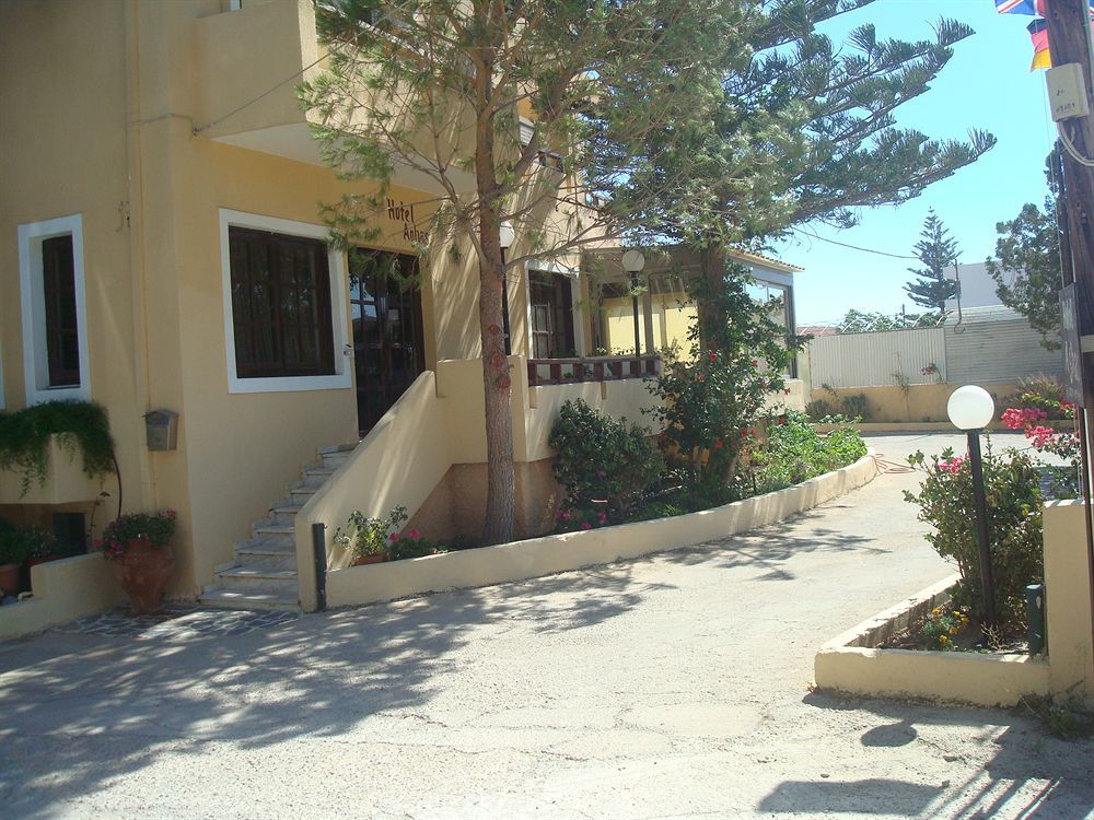Hotel Aghas Paleochora Exterior photo